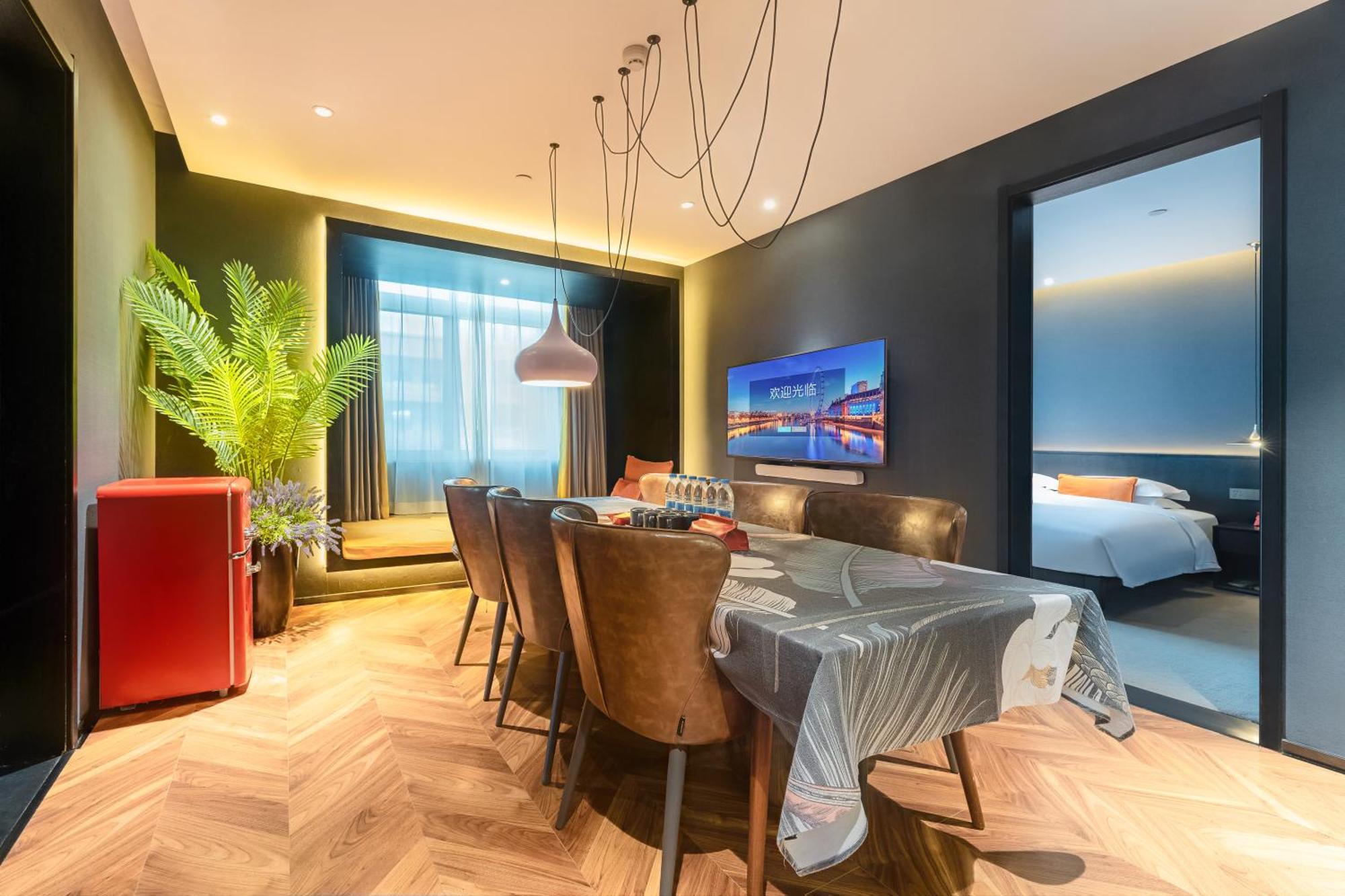 Hesu Designer Hotel & Suites -Near Xi'An Drum Tower And Yongning Gate -Free Laundry Luggage Storage -Kitty Cafe With Freshly Ground Coffee -24H Front Desk -English Service Екстериор снимка