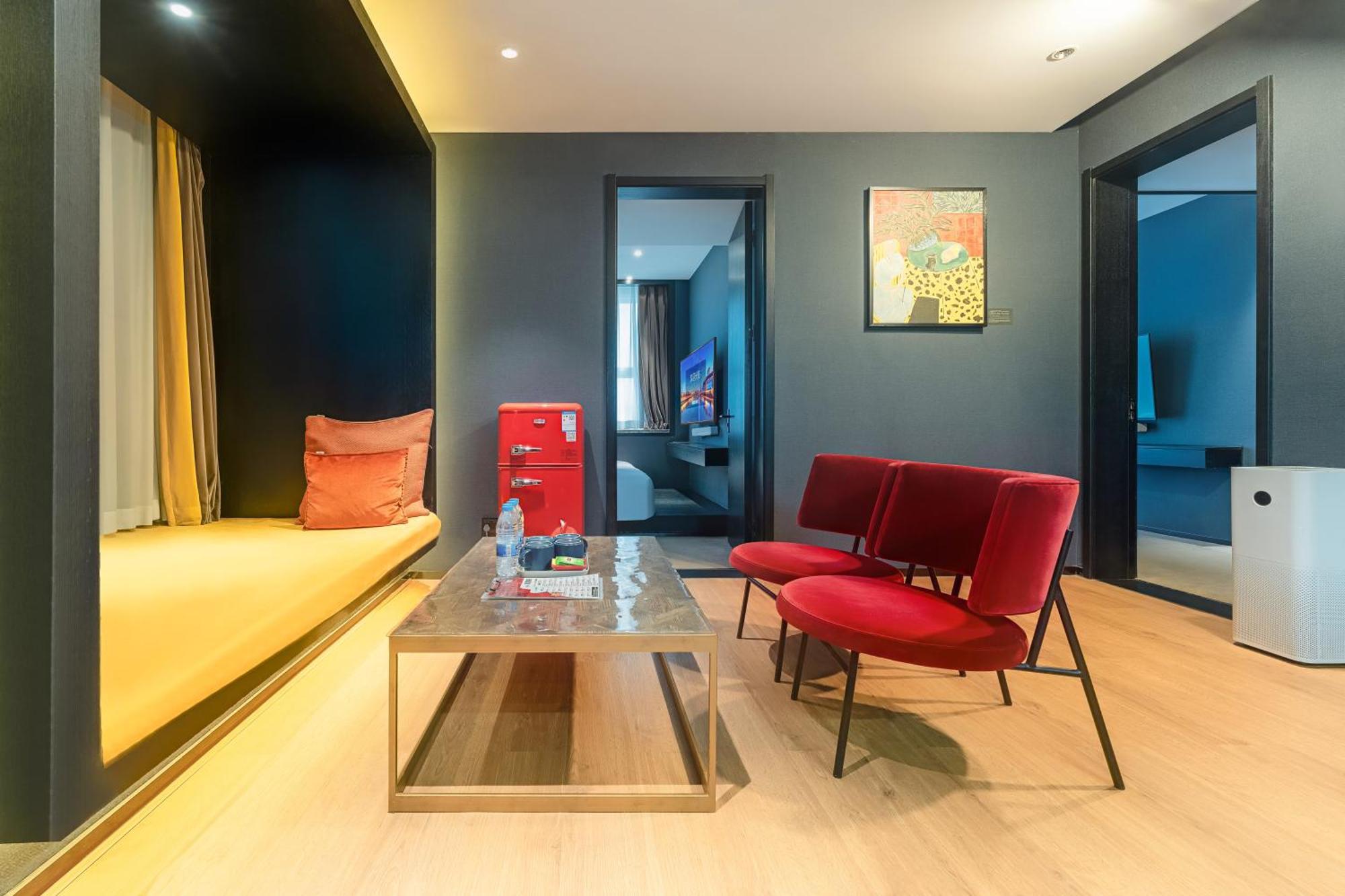 Hesu Designer Hotel & Suites -Near Xi'An Drum Tower And Yongning Gate -Free Laundry Luggage Storage -Kitty Cafe With Freshly Ground Coffee -24H Front Desk -English Service Екстериор снимка