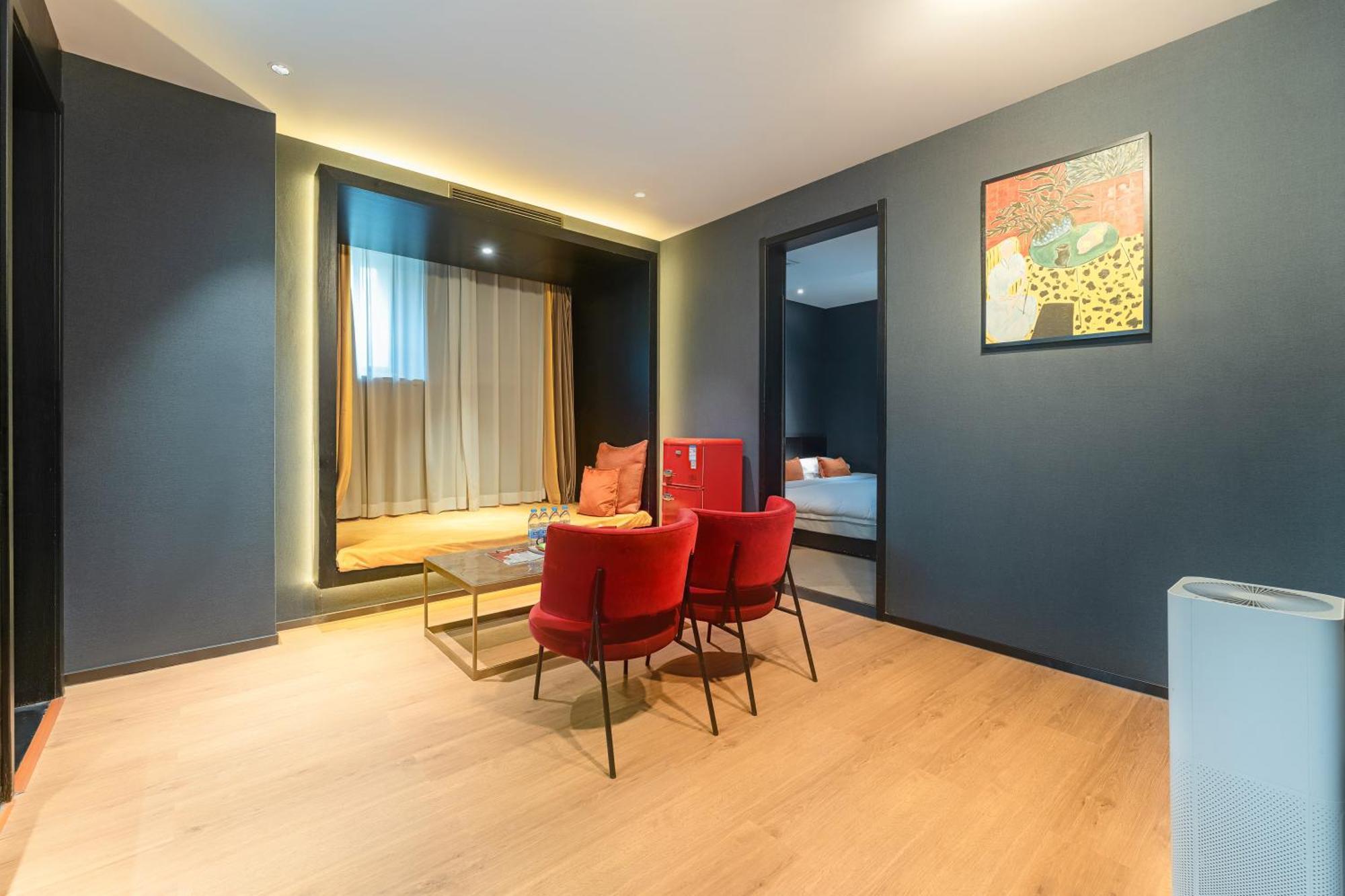 Hesu Designer Hotel & Suites -Near Xi'An Drum Tower And Yongning Gate -Free Laundry Luggage Storage -Kitty Cafe With Freshly Ground Coffee -24H Front Desk -English Service Екстериор снимка