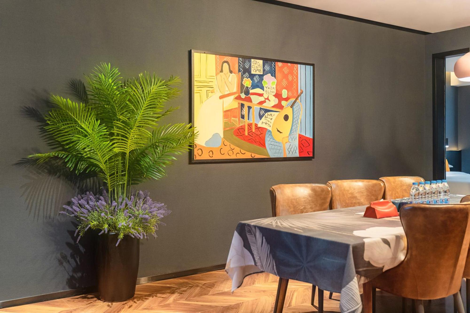 Hesu Designer Hotel & Suites -Near Xi'An Drum Tower And Yongning Gate -Free Laundry Luggage Storage -Kitty Cafe With Freshly Ground Coffee -24H Front Desk -English Service Екстериор снимка