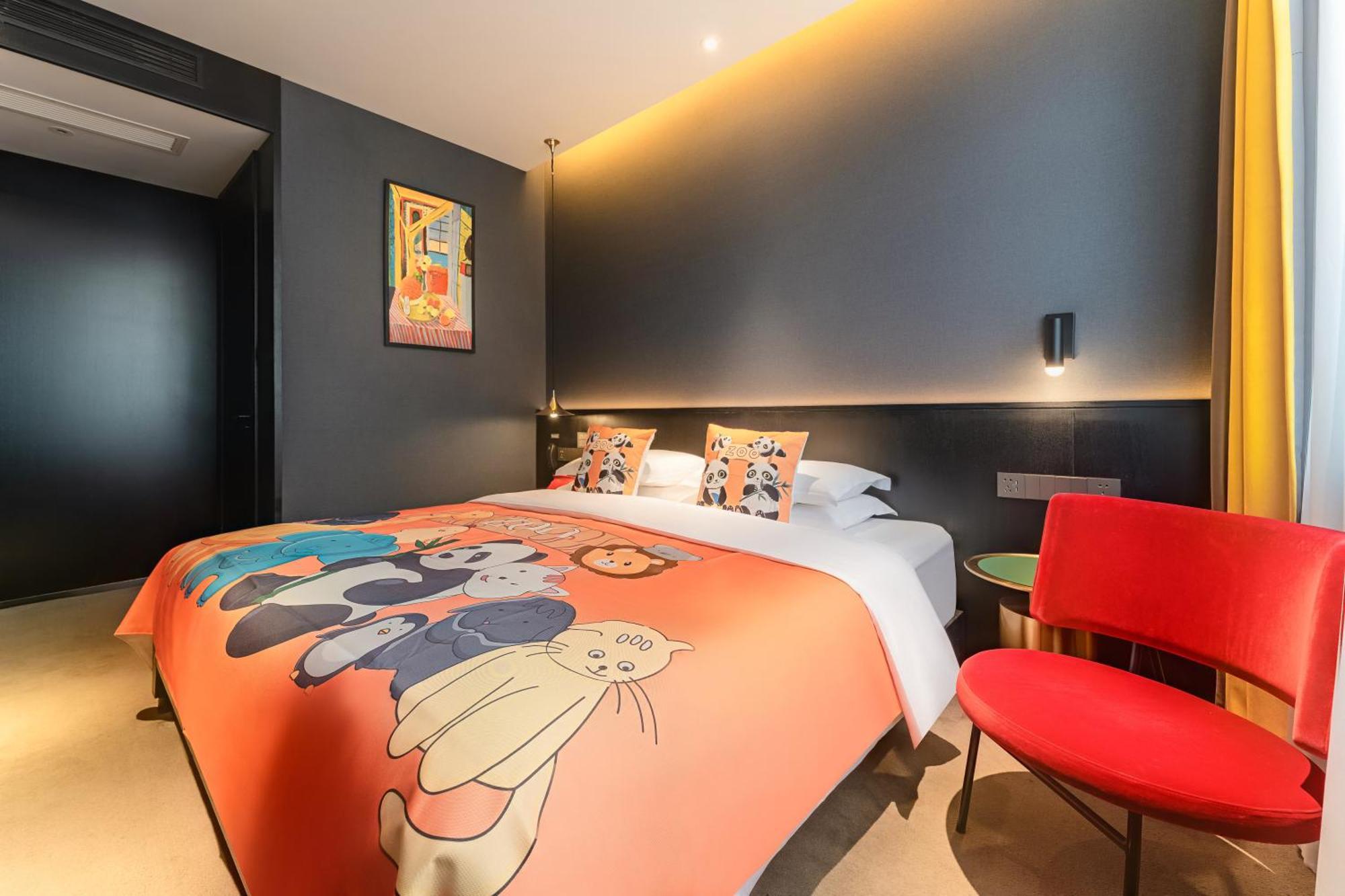 Hesu Designer Hotel & Suites -Near Xi'An Drum Tower And Yongning Gate -Free Laundry Luggage Storage -Kitty Cafe With Freshly Ground Coffee -24H Front Desk -English Service Екстериор снимка