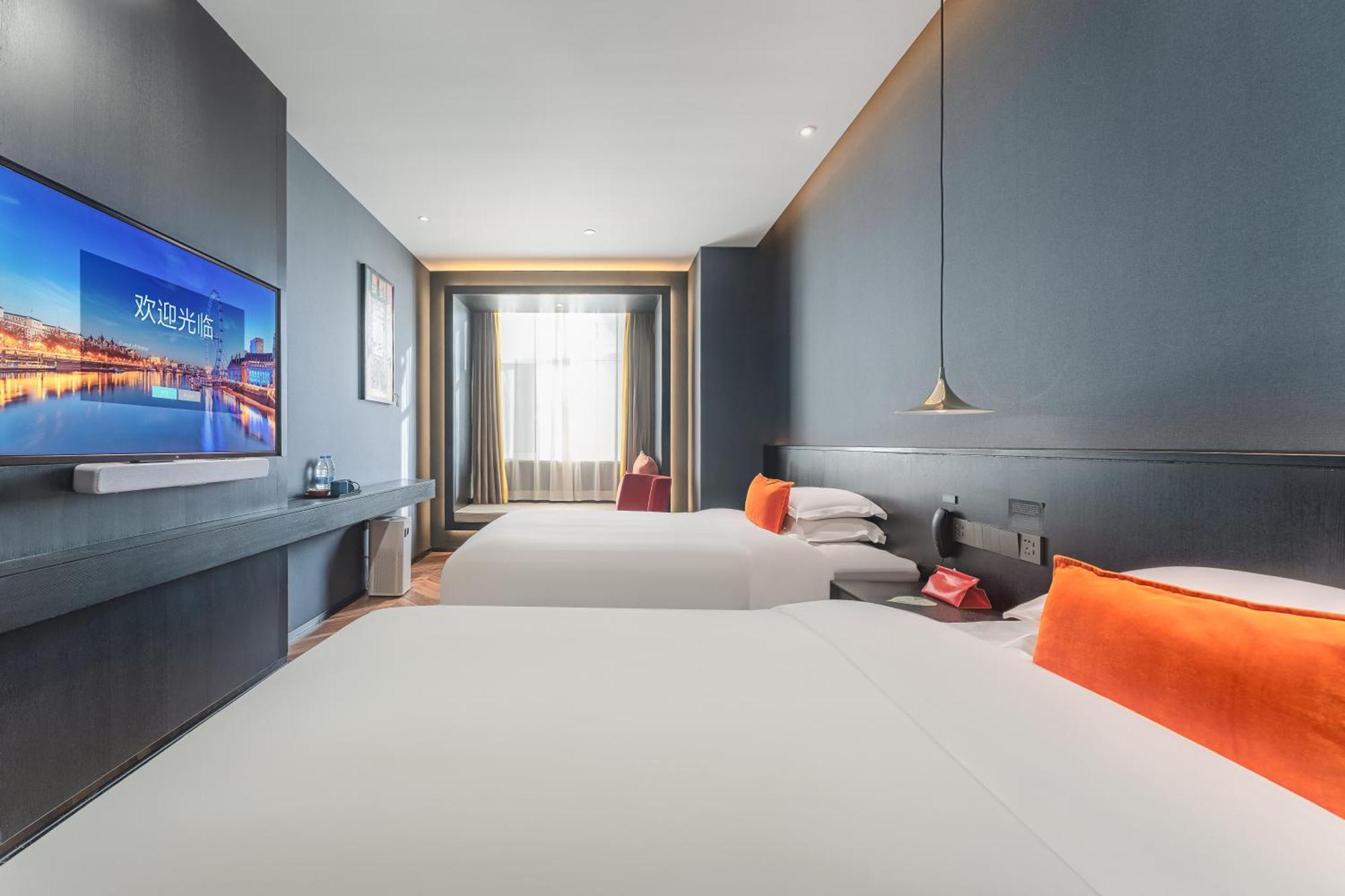 Hesu Designer Hotel & Suites -Near Xi'An Drum Tower And Yongning Gate -Free Laundry Luggage Storage -Kitty Cafe With Freshly Ground Coffee -24H Front Desk -English Service Екстериор снимка
